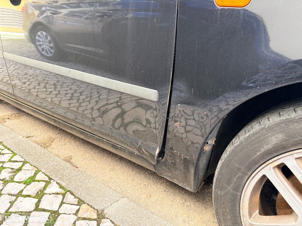 Ford Focus C-Max 1.6 TDCi Ambiente - 26