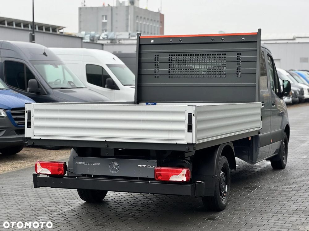 Mercedes-Benz Sprinter - 6