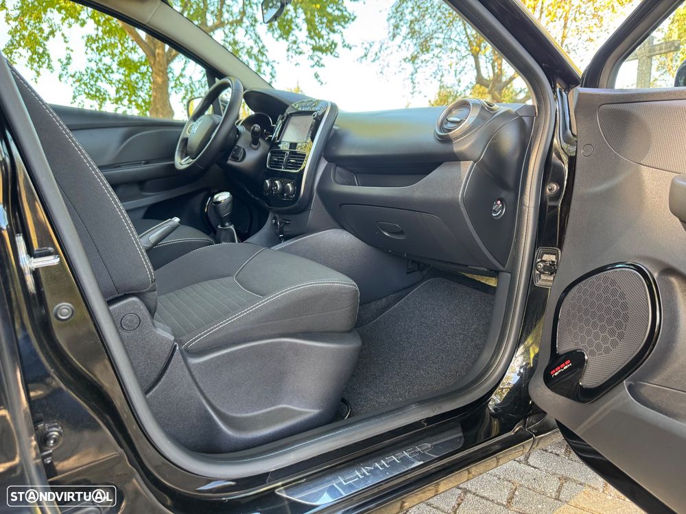 Renault Clio Sport Tourer 1.5 dCi Limited C/PM+Pneu - 30