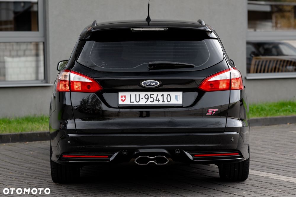 Ford Focus 2.0 EcoBoost ST - 8