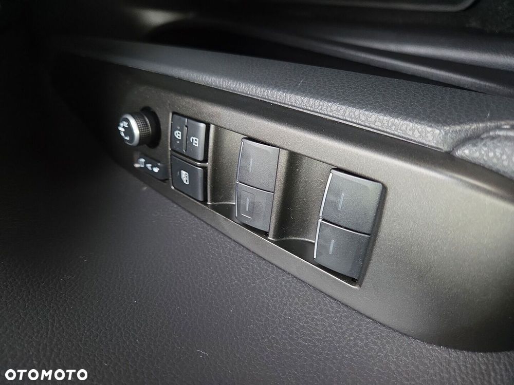 Toyota Camry 2.5 Hybrid Prestige CVT - 21