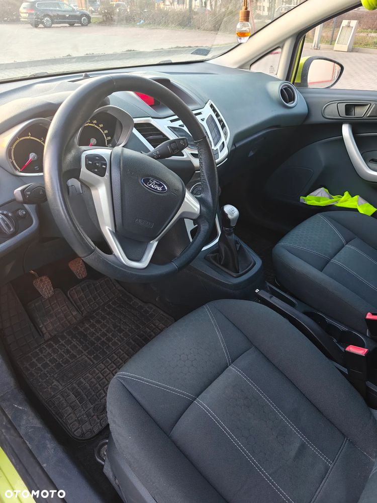Ford Fiesta 1.25 Titanium - 20