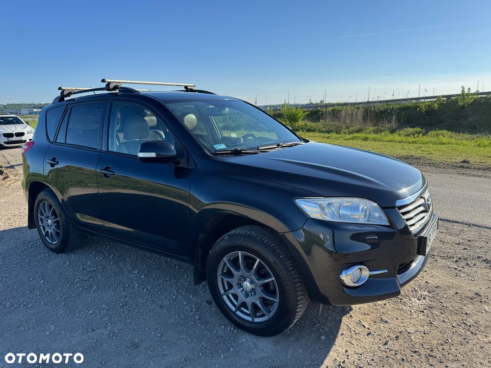 Toyota RAV4 - 10