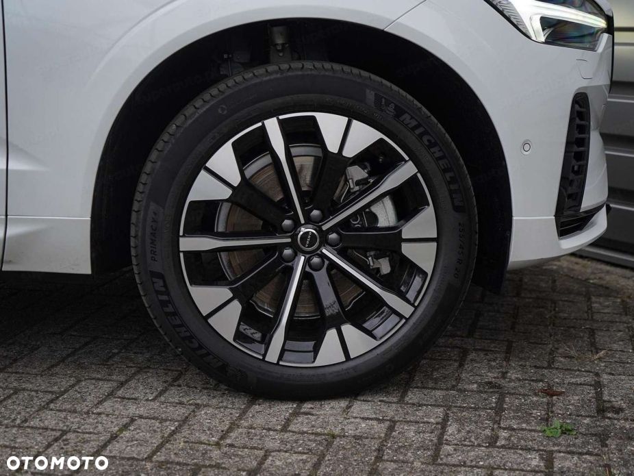 Volvo XC 60 B5 B AWD Ultra Dark - 14