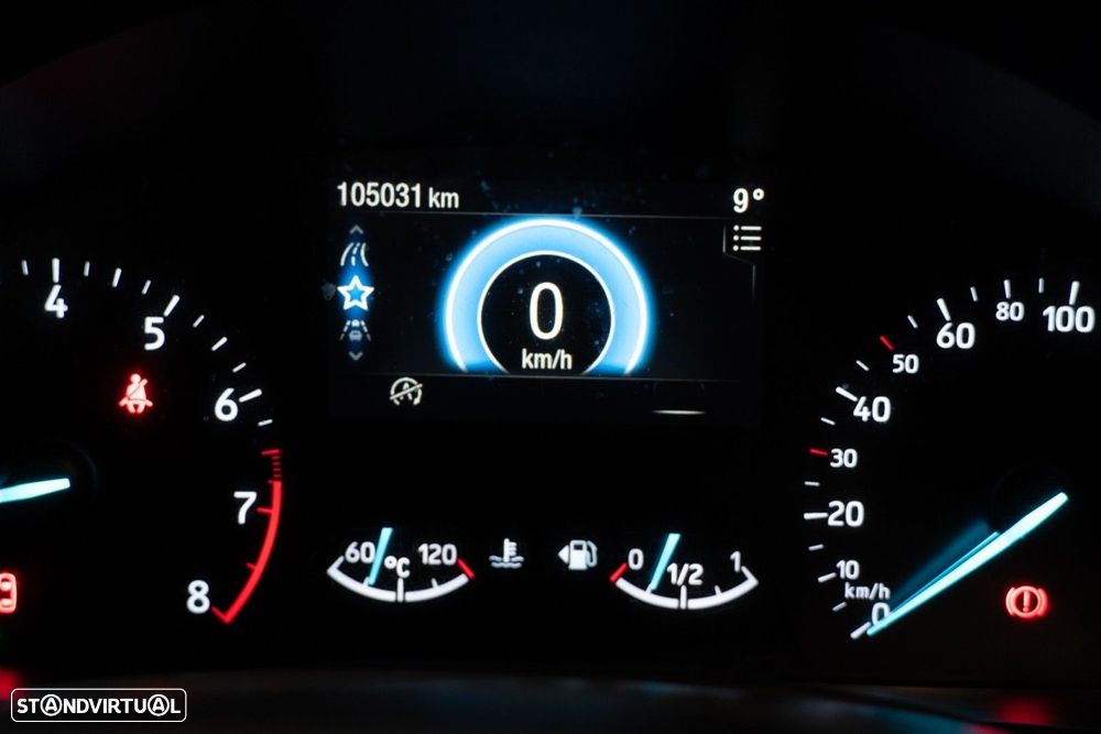 Ford Focus SW 1.5 TDCi EcoBlue ST-Line - 37