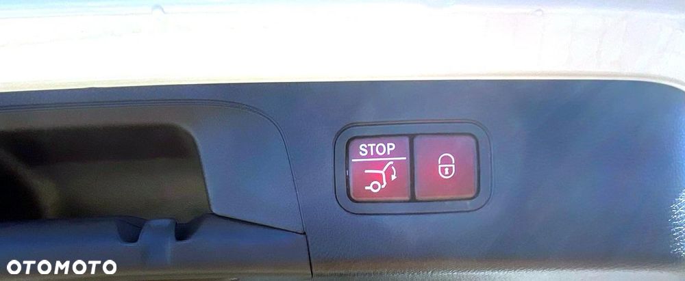 Mercedes-Benz GLC 300 4Matic 9G-TRONIC - 15