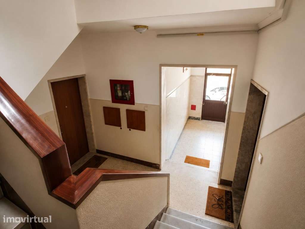 T2+1 Remodelado no Barreiro | Vista Desafogada | Propostas Múltiplas - Grande imagem: 4/20