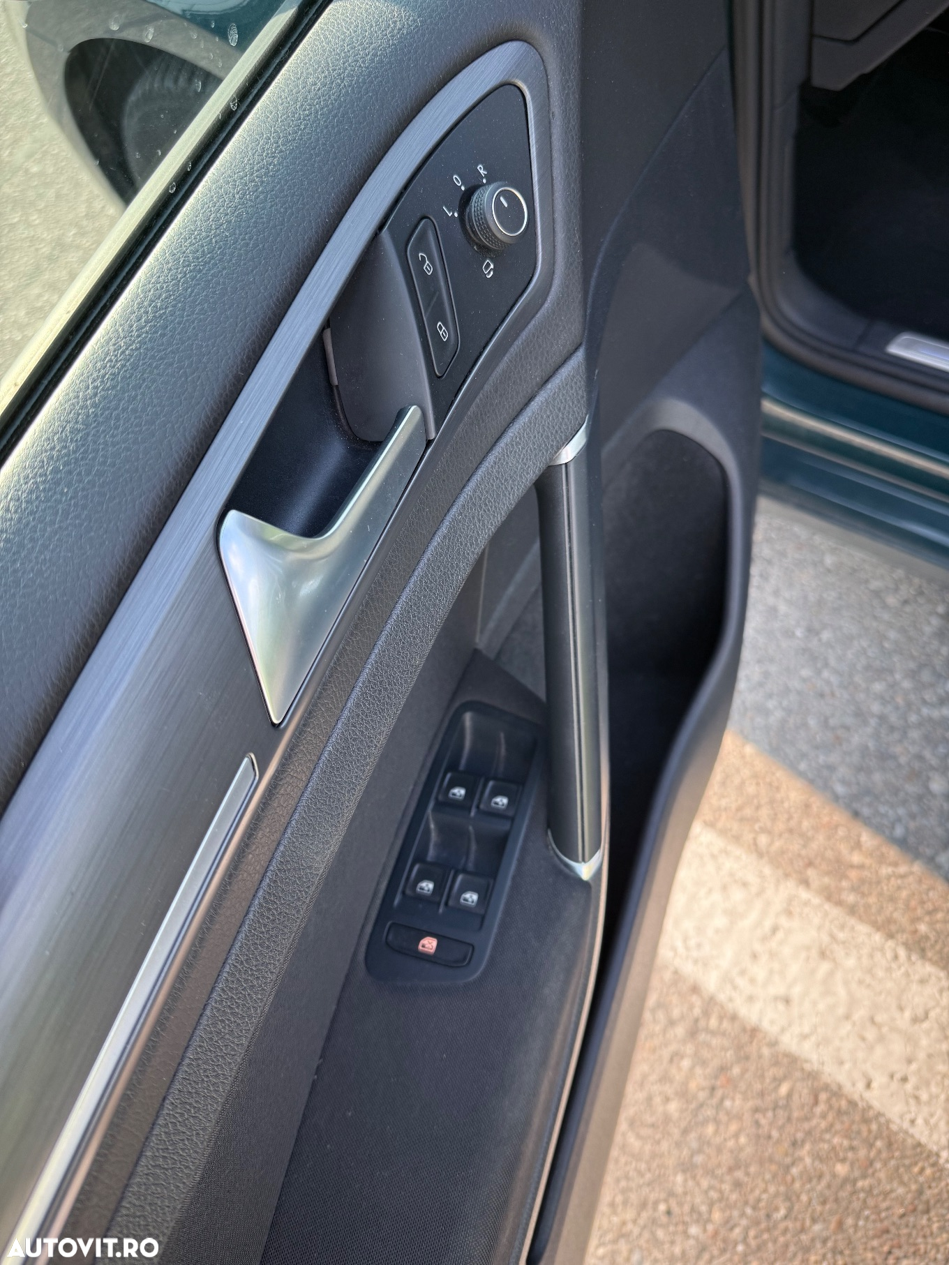 Volkswagen Golf e-Golf - 12