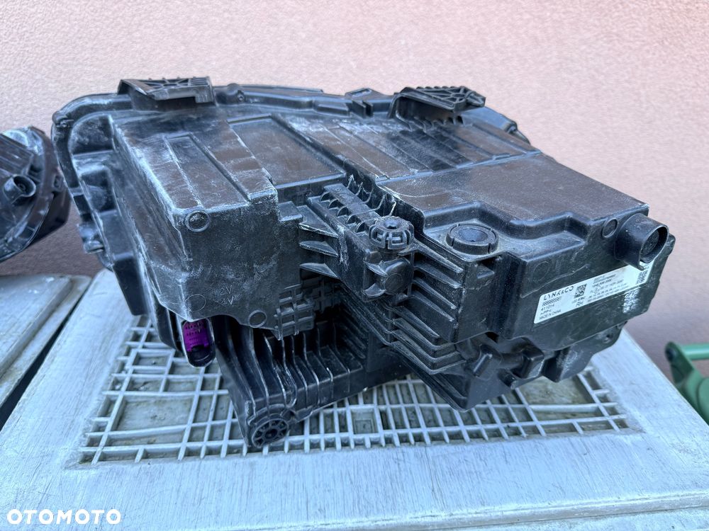 Lampa przednia LYNK&CO 01 FULL LED KOMPLET EUROPA ORYGINALNE ZKW - 8