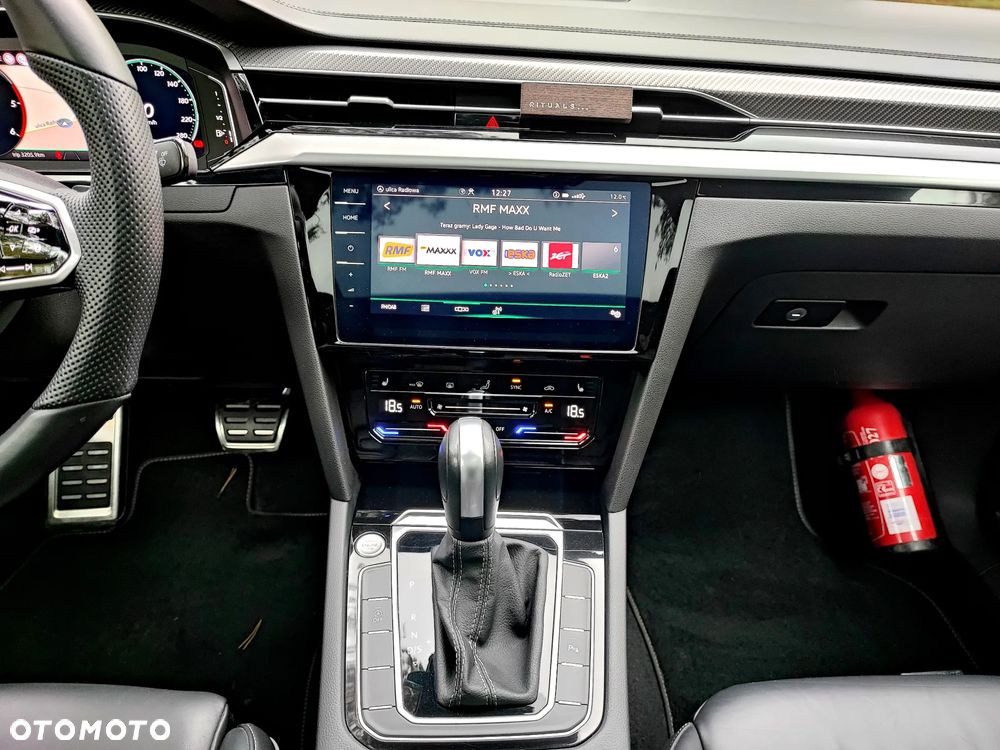 Volkswagen Arteon 2.0 TDI SCR DSG R-Line - 25