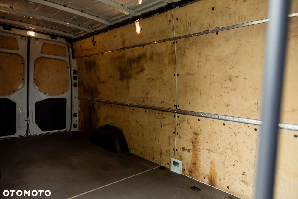 Mercedes-Benz Sprinter 907 316 CDI - 23