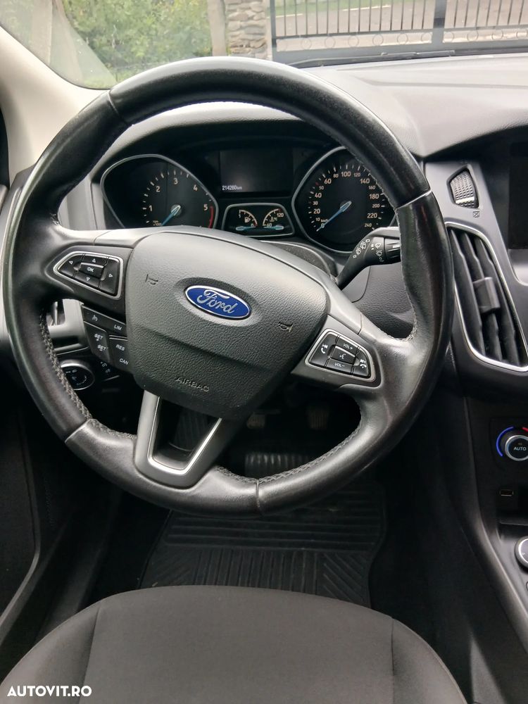 Ford Focus 1.5 TDCi DPF Start-Stopp-System Titanium - 11
