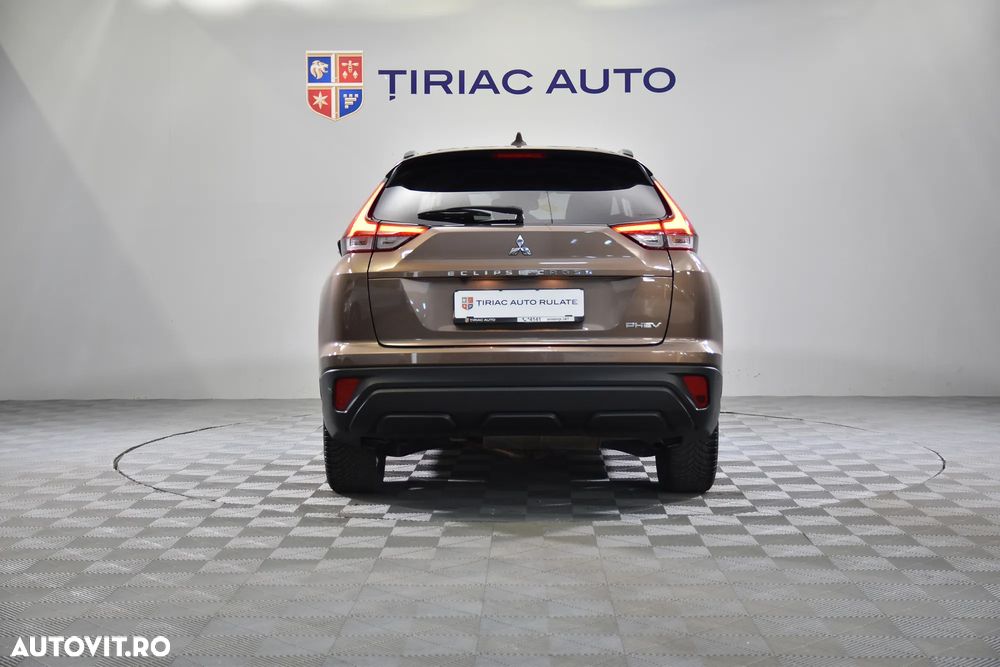 Mitsubishi Eclipse-Cross - 4