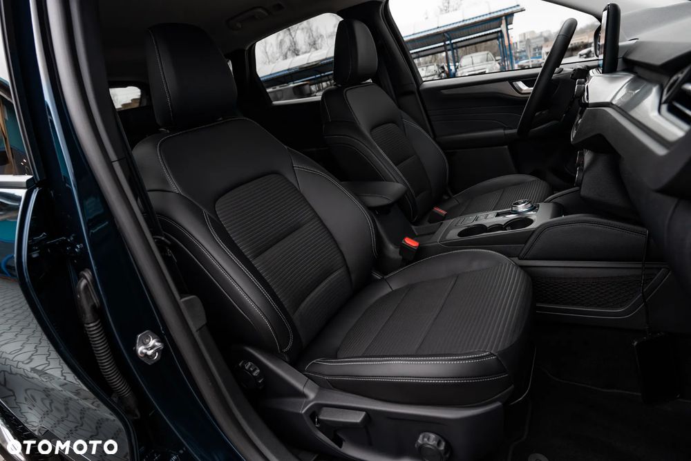 Ford Kuga 2.5 FHEV FWD Titanium X - 24