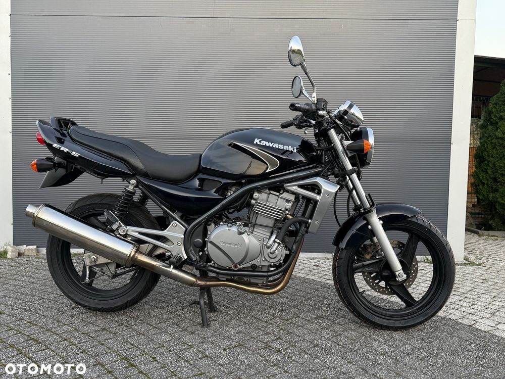 Kawasaki ER - 12