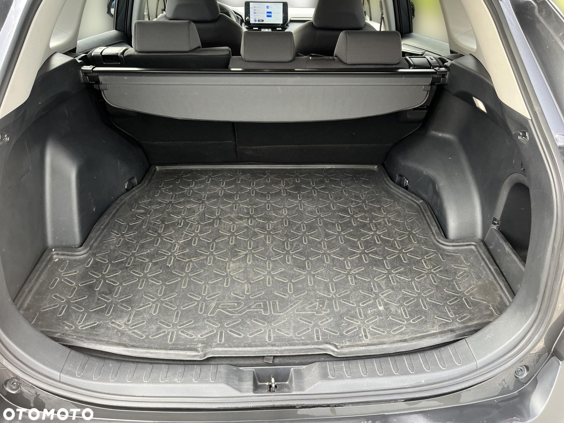 Toyota RAV4 - 13