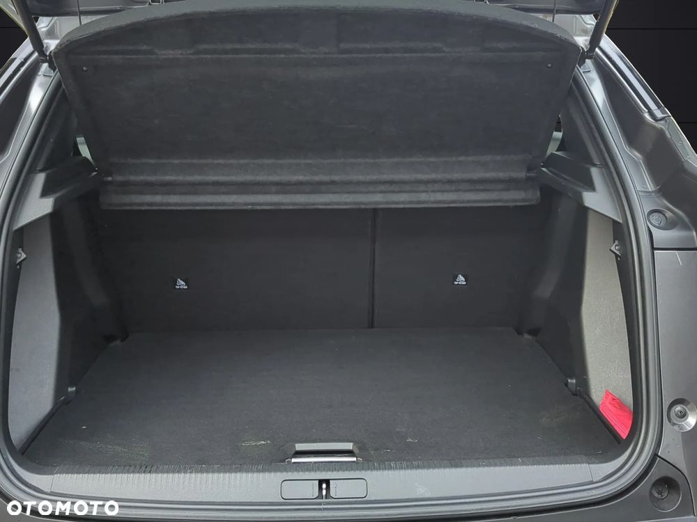 Peugeot 2008 1.2 PureTech Allure S&S - 28
