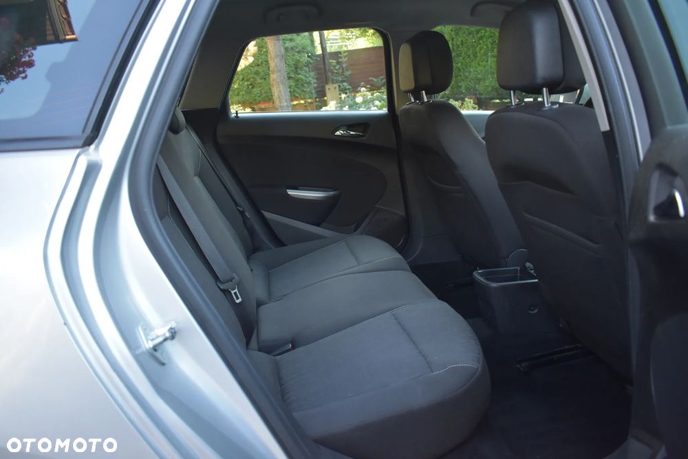 Opel Astra 1.7 CDTI DPF Sports Tourer - 24