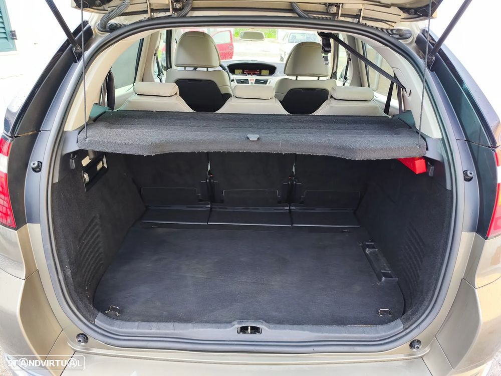 Citroën C4 Picasso 1.6 e-HDi FAP EGS6 Exclusive - 16