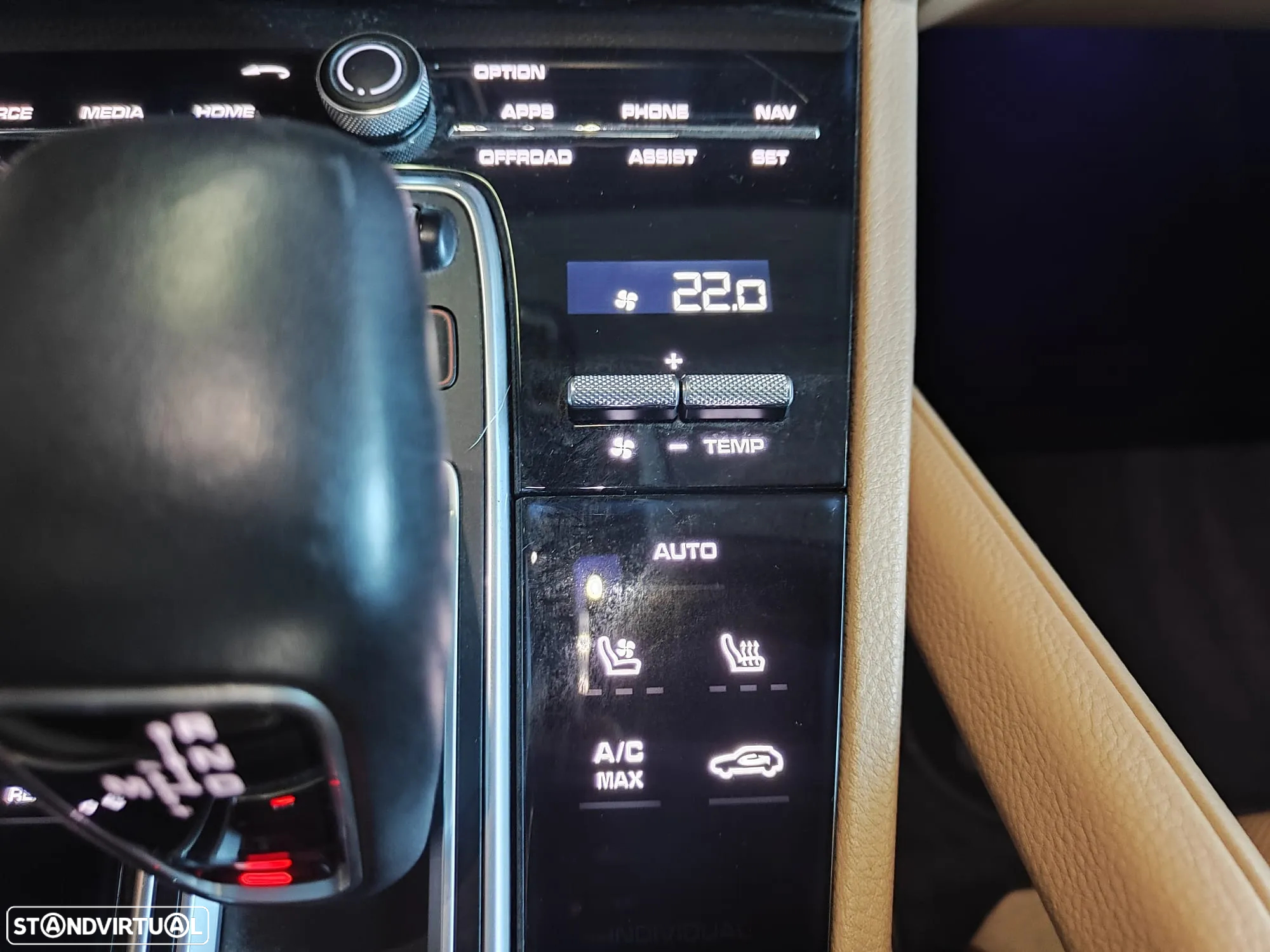 Porsche Cayenne Platinum Edition - 42