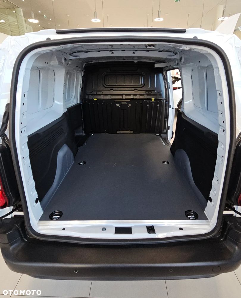 Toyota Proace City - 7