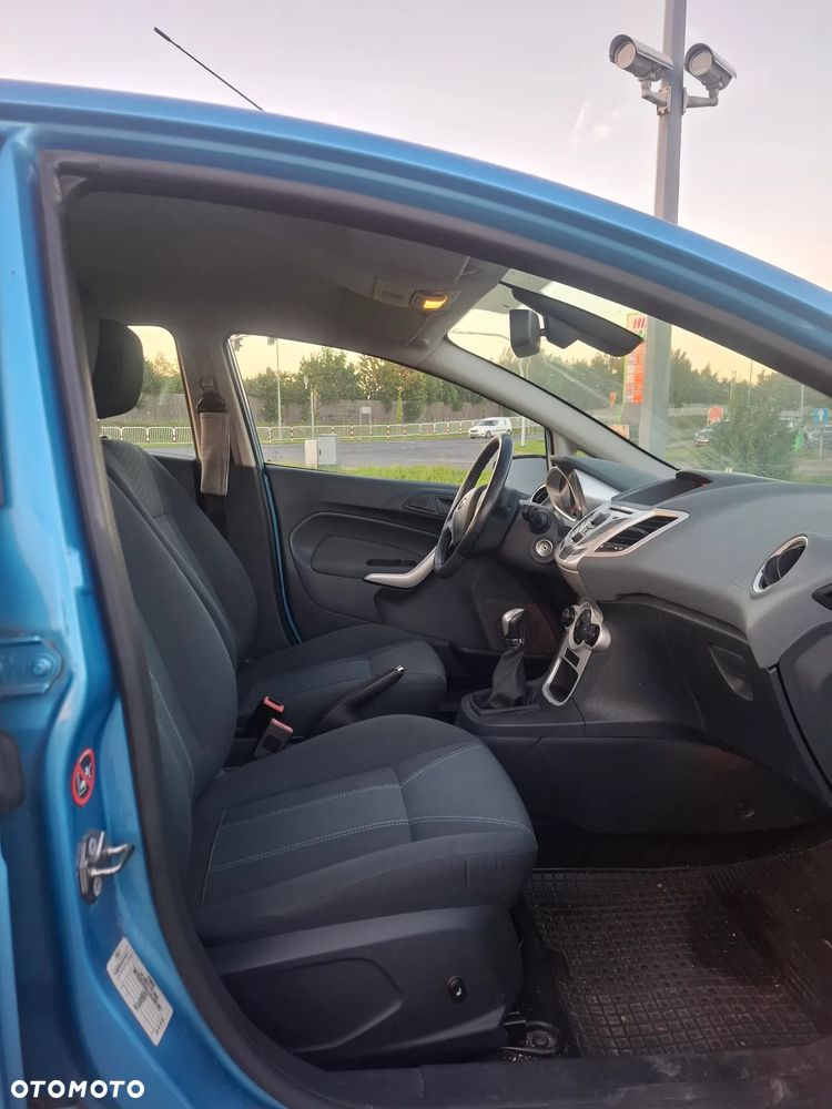 Ford Fiesta 1.25 Titanium EU5 - 3