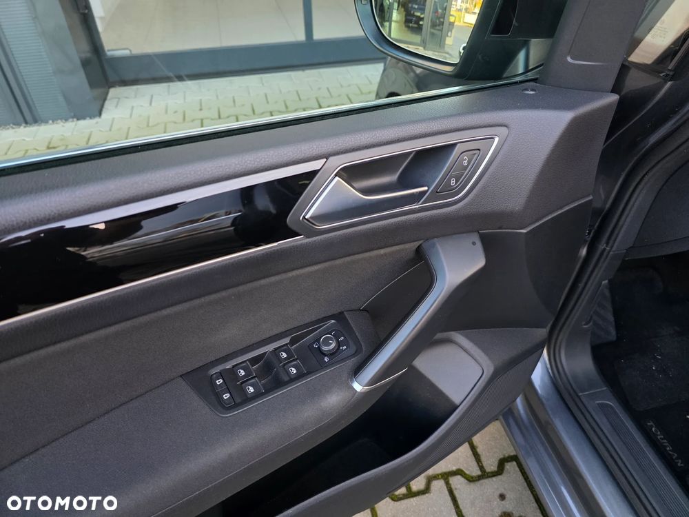 Volkswagen Touran 1.5 TSI EVO Highline DSG - 11