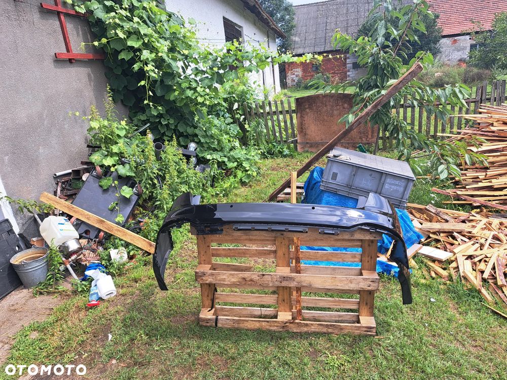 Zderzak tył tylny Audi RS4 RS-4 B9 Avant Kombi 8W9807511AJ 8W9807511AH 8W9807385C - 1