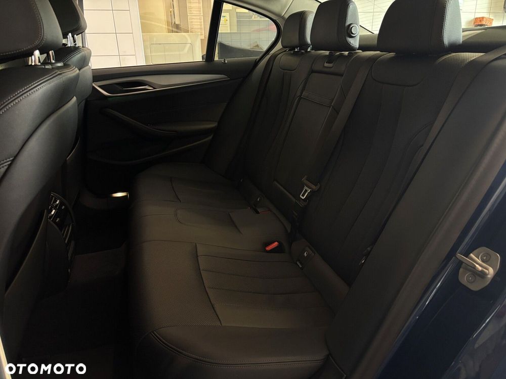 BMW Seria 5 - 23