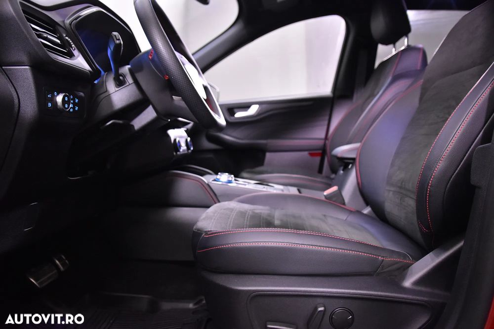 Ford Kuga 2.5 Duratec PHEV ST-LINE - 23