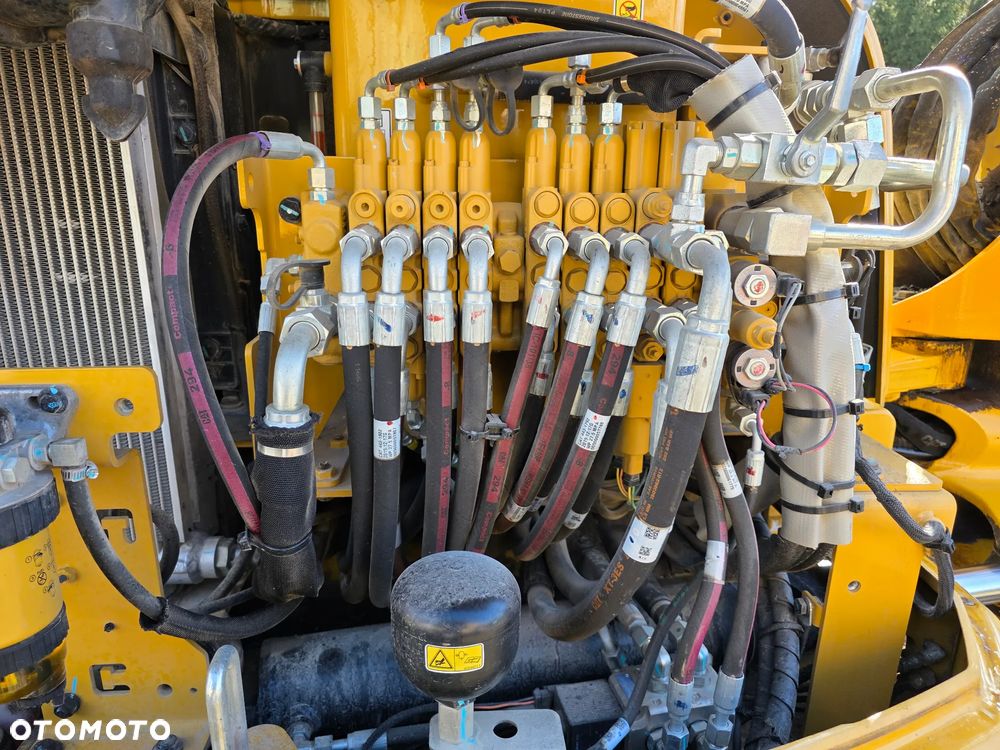 Caterpillar 305 - 37