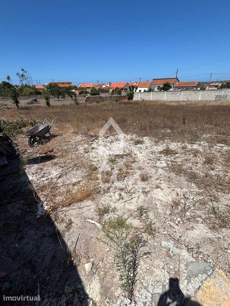 Terreno inserido no aglomerado urbano, com viabilidade de construção u - Grande imagem: 4/7