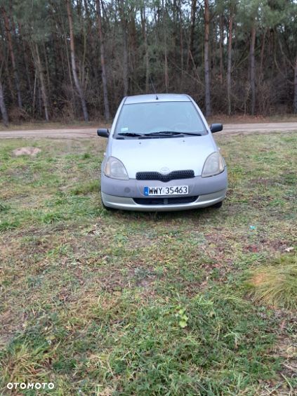 Toyota Yaris 1.0 Base - 3