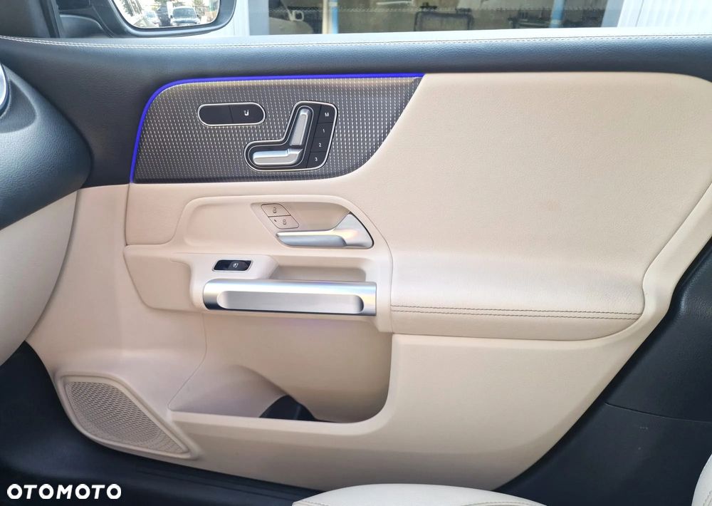Mercedes-Benz GLB 250 4Matic 8G-DCT Progressive - 9