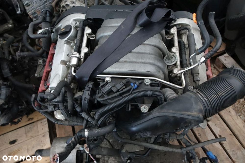 SILNIK KOMPLETNY 3.0 V6 BEZ SKRZYNI AUDI A4 B6  ASN - 3