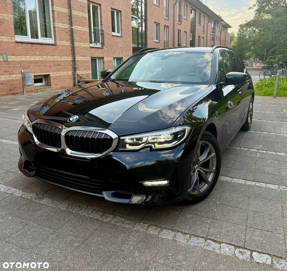 BMW Seria 3 320d Touring xDrive Sport Line - 1