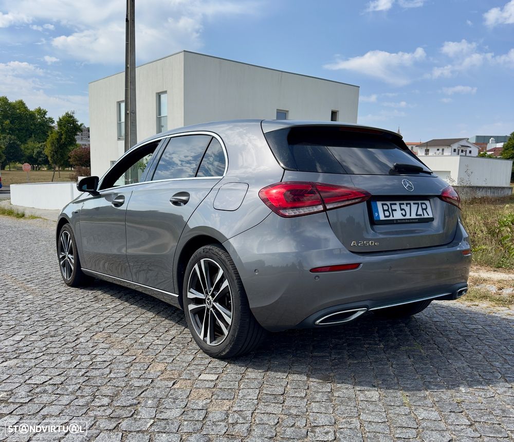 Mercedes-Benz A 250 e 8G-DCT Progressive Advanced - 4
