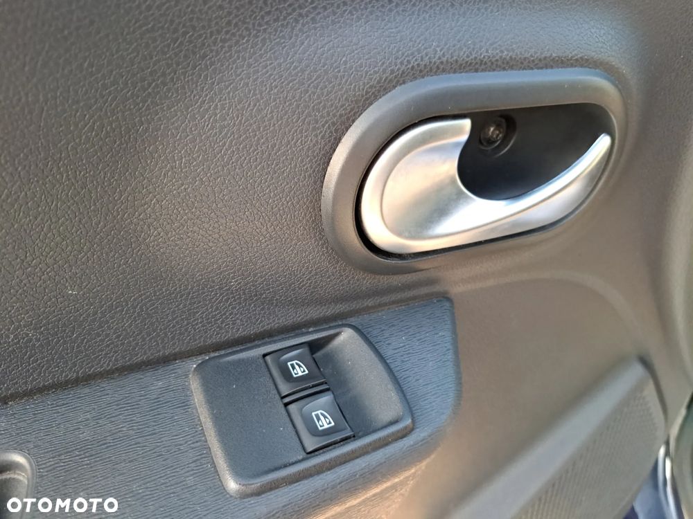 Dacia Dokker 1.6 SCe Laureate - 16