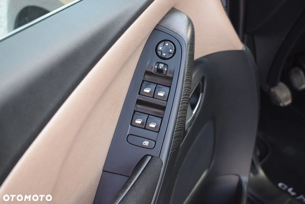 Citroën C4 Picasso e-HDi 115 Exclusive - 19