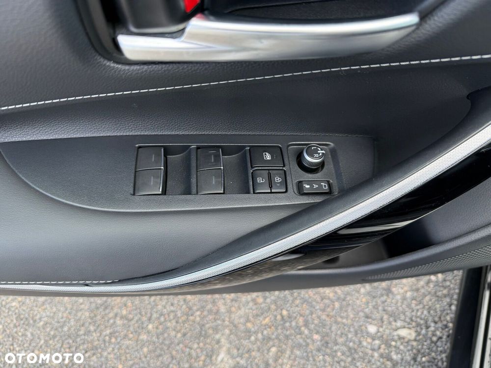 Toyota Corolla - 23
