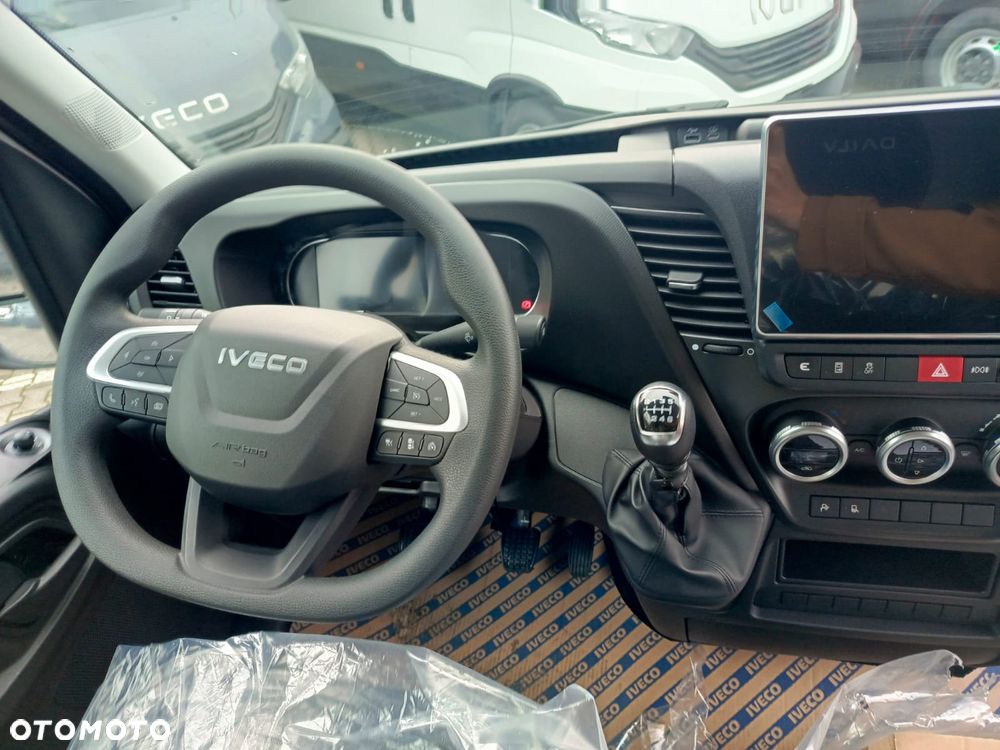 Iveco Daily 35S18HV 12M3 dostępny od ręKi - 12
