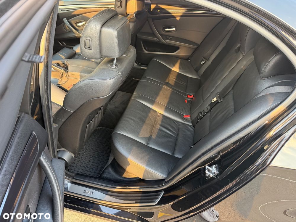BMW Seria 5 525d Edition Lifestyle - 14