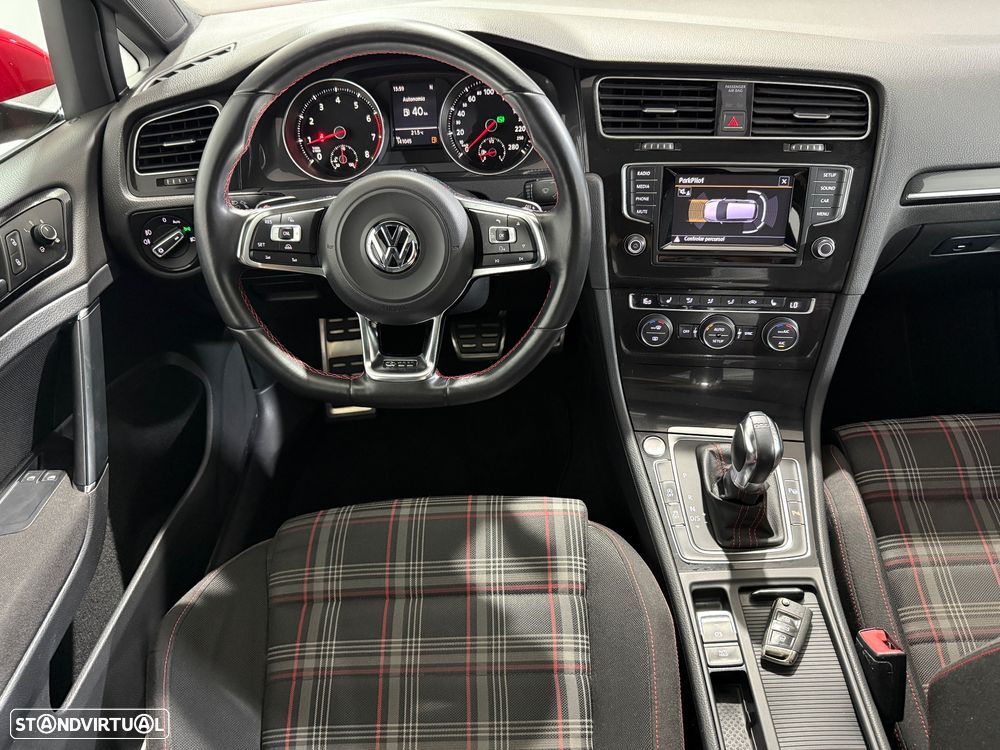 VW Golf 2.0 TSi GTi DSG - 21