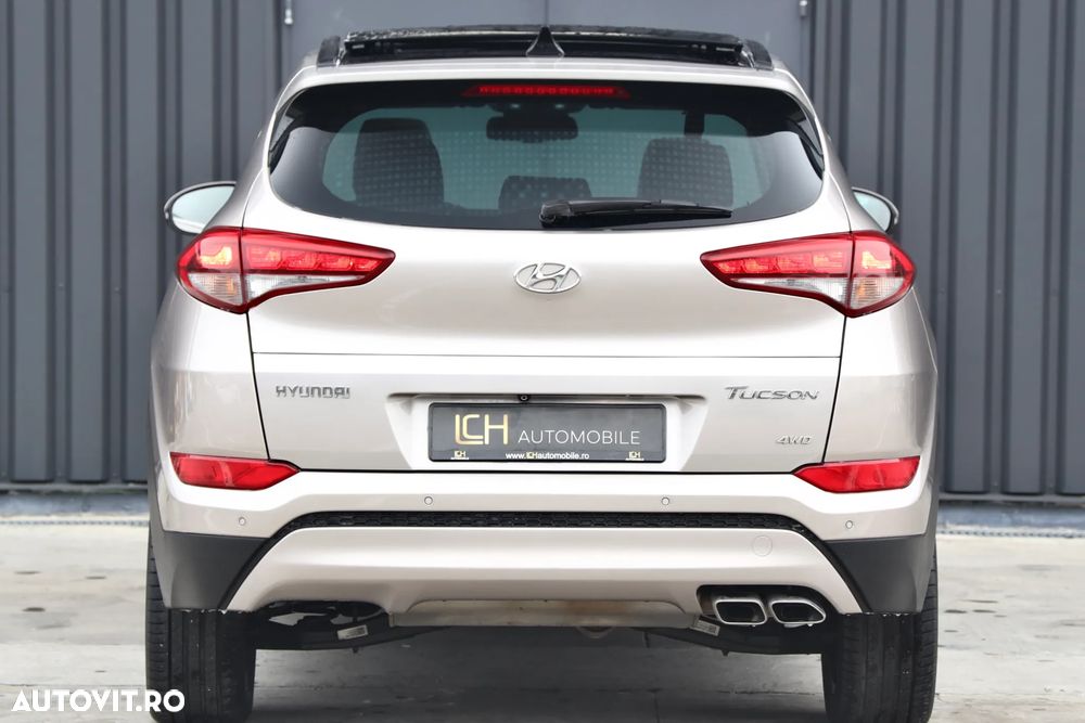 Hyundai Tucson 2.0 CRDI 4WD Automatik Premium - 37