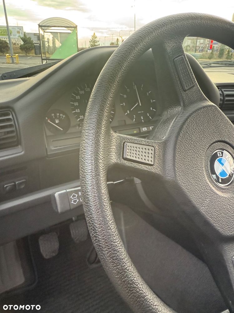 BMW Seria 3 316i - 13