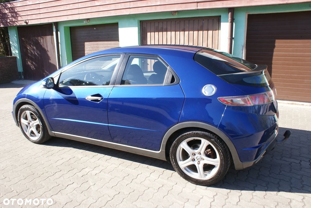 Honda Civic 1.4 i-VTEC - 10