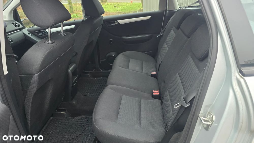 Mercedes-Benz Klasa B - 16