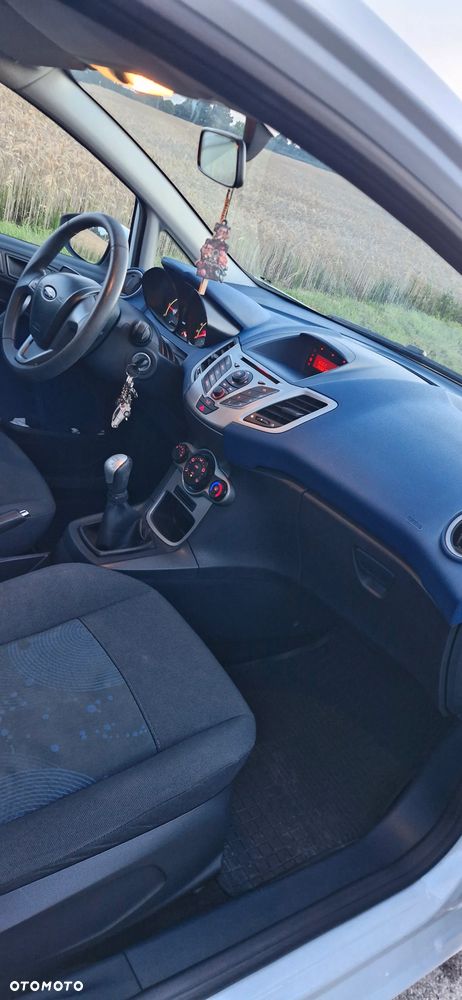 Ford Fiesta 1.6 TDCi Trend - 10
