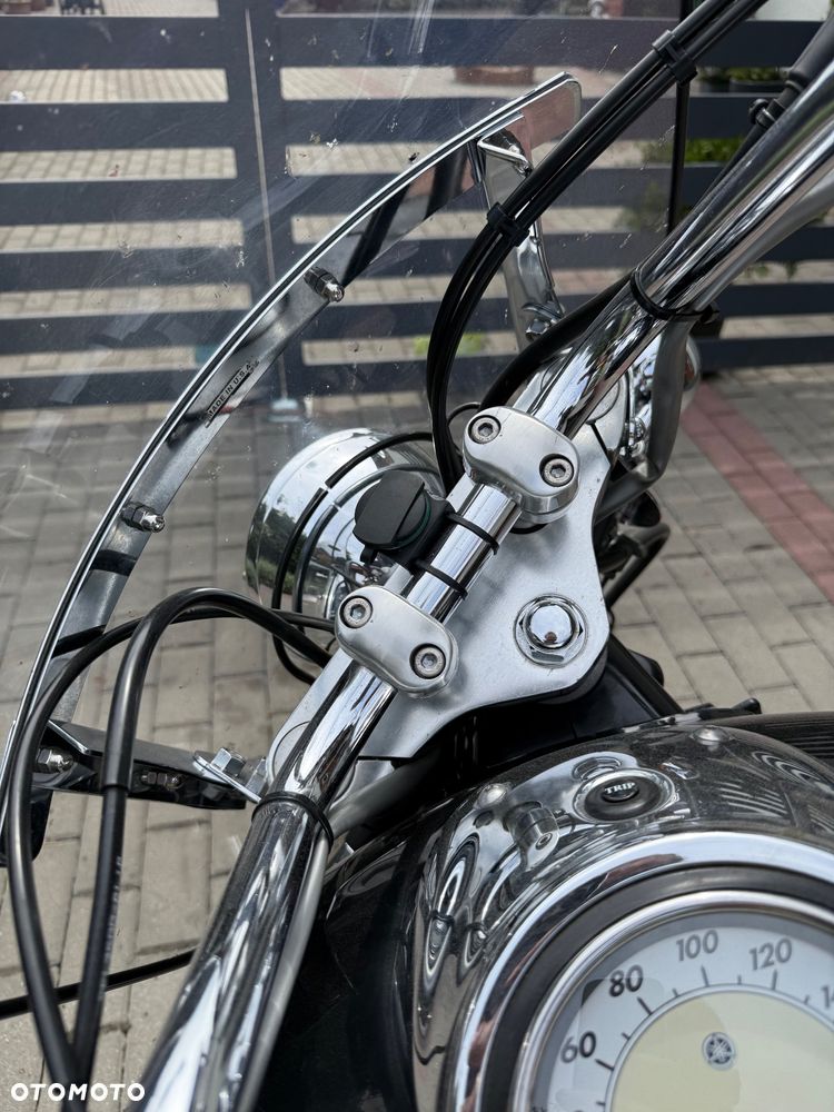 Yamaha XVS - 11