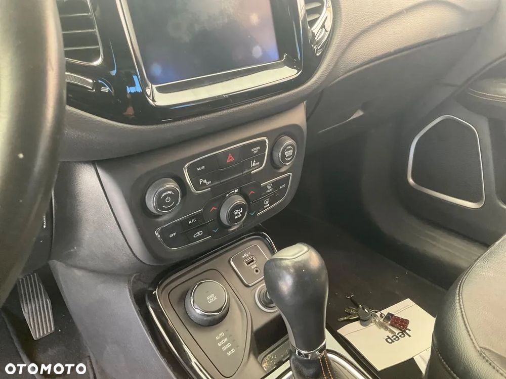 Jeep Compass 2.0 MJD Limited 4WD S&S - 14